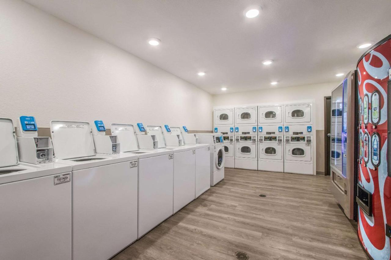 Woodspring Miami Airport Hotel 3*